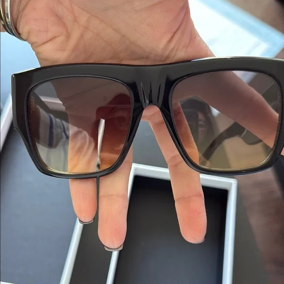 Celine Black and Brown Sunglasses with Sleek Design - Picture 5 of 7